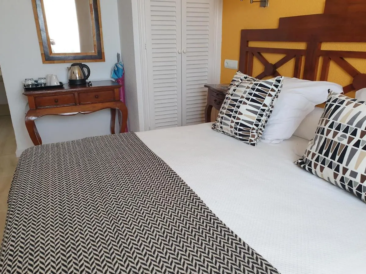 Hotel Boutique Las Arenas Es Cana Ισπανία